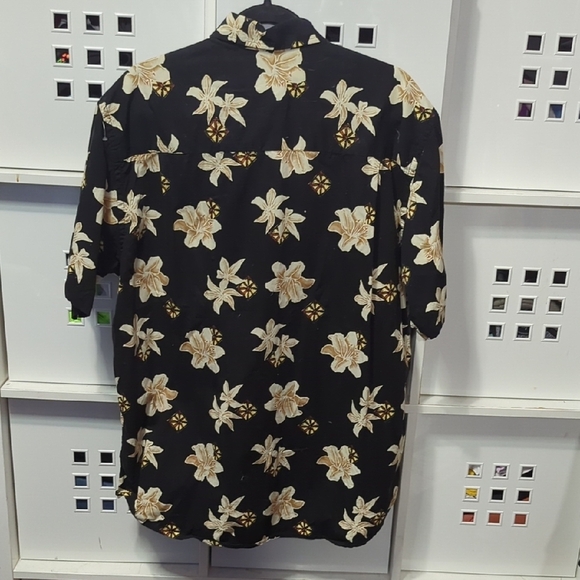 Men's Black Floral Dress Shirt - Picture 5 of 5
